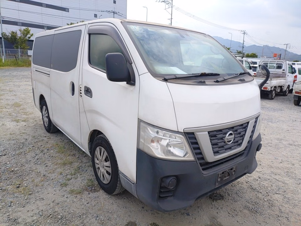 NISSAN NV350 CARAVAN