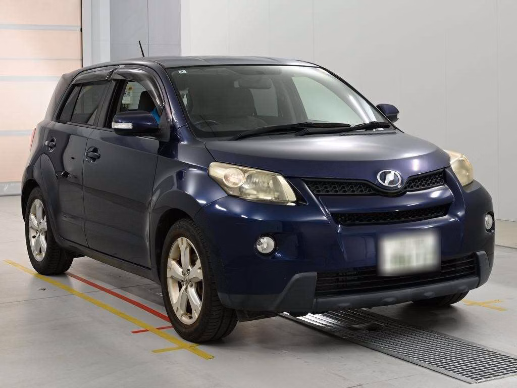 TOYOTA IST