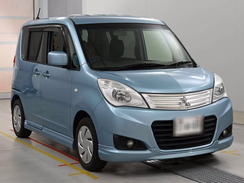 MITSUBISHI DELICA D:2