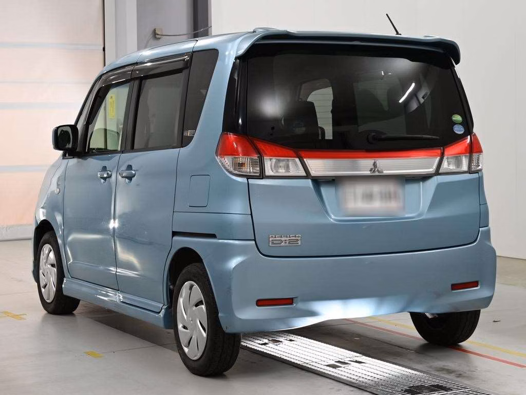 MITSUBISHI DELICA D:2