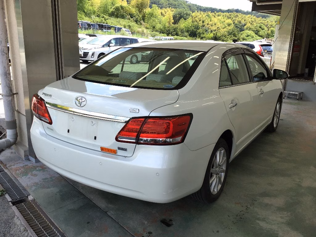 TOYOTA PREMIO