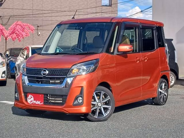 NISSAN DAYZ ROOX