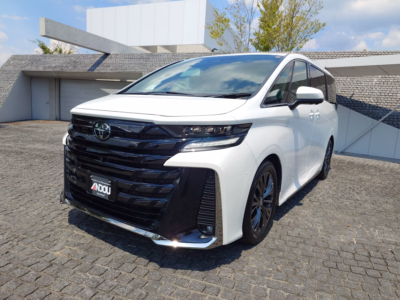 TOYOTA ALPHARD