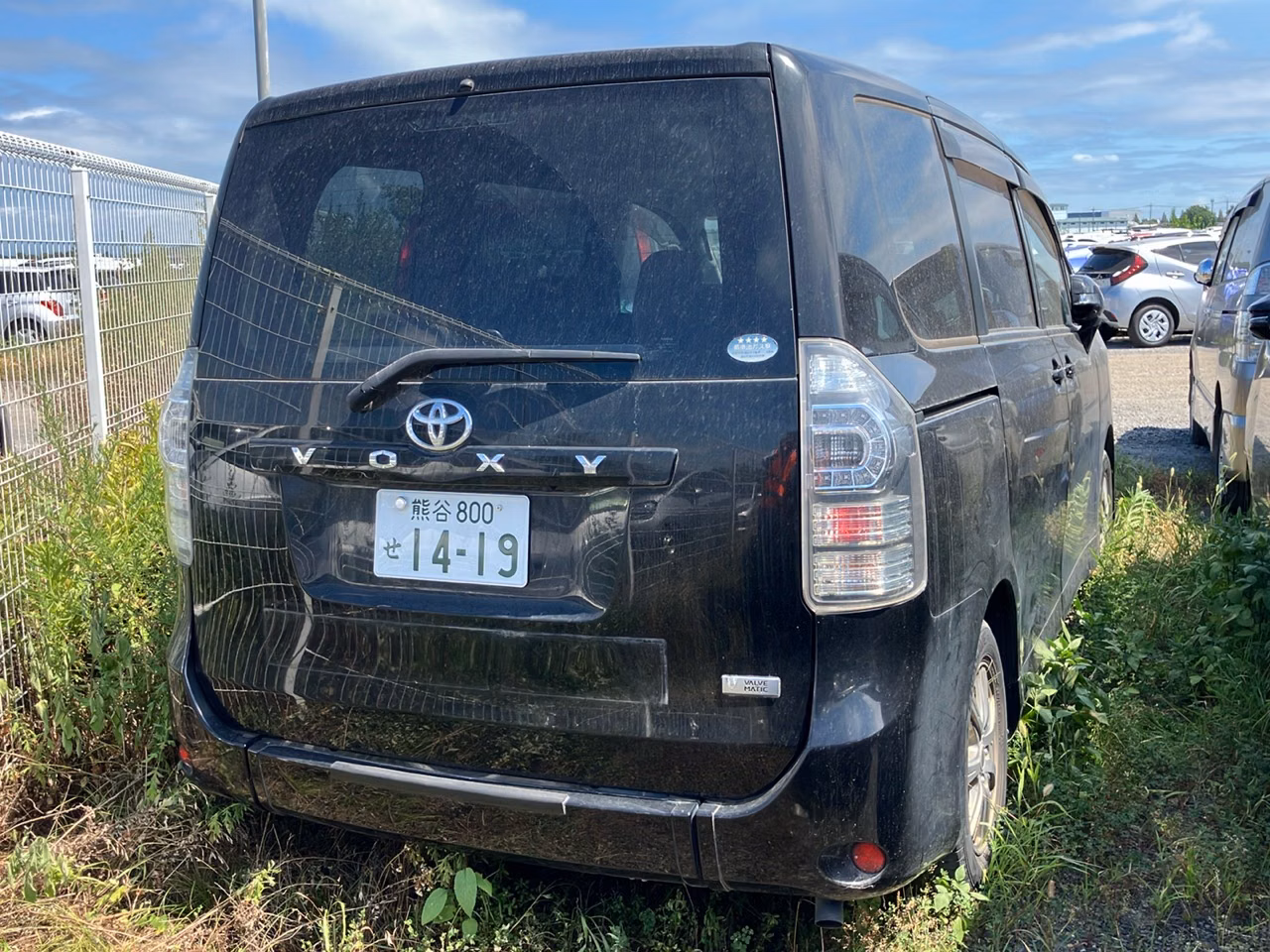 TOYOTA VOXY