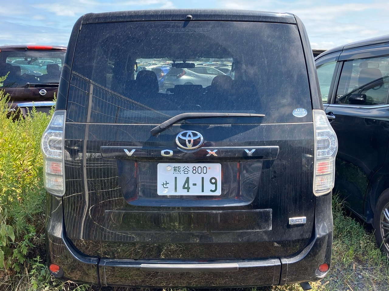 TOYOTA VOXY