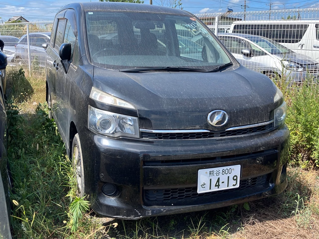 TOYOTA VOXY