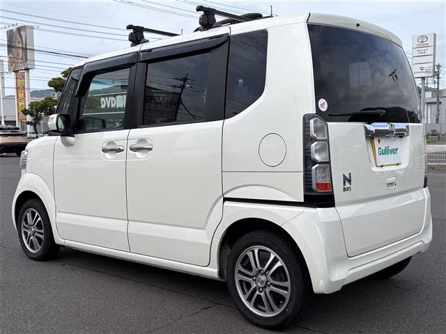 HONDA N-BOX