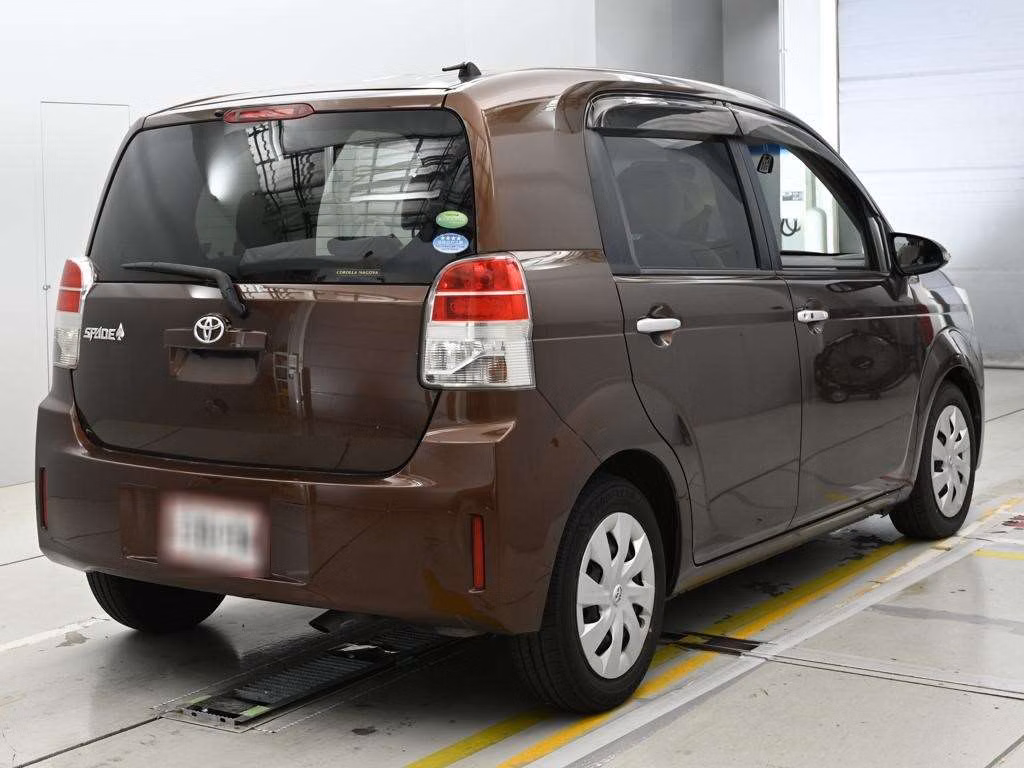 TOYOTA SPADE