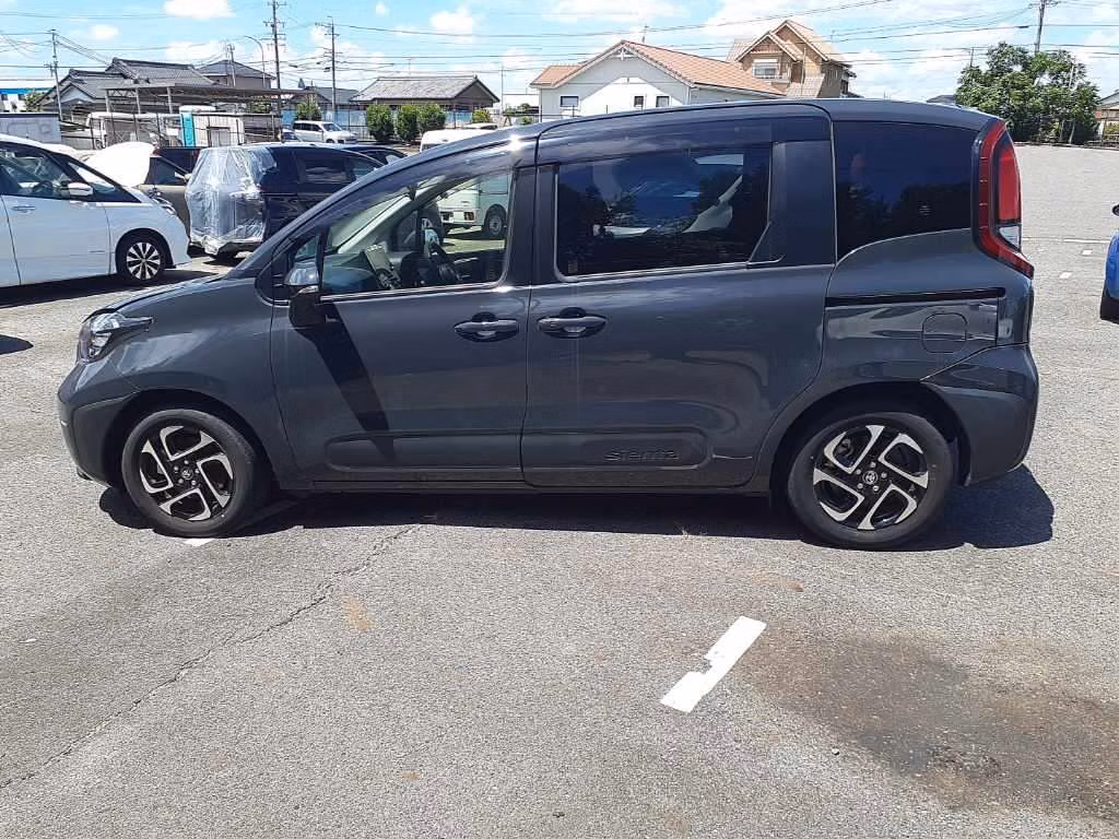 TOYOTA SIENTA