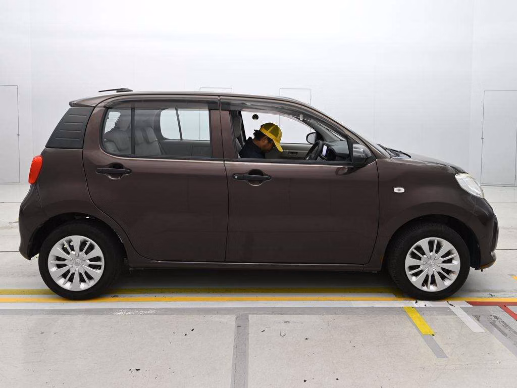TOYOTA PASSO