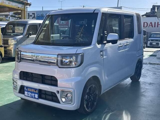DAIHATSU WAKE