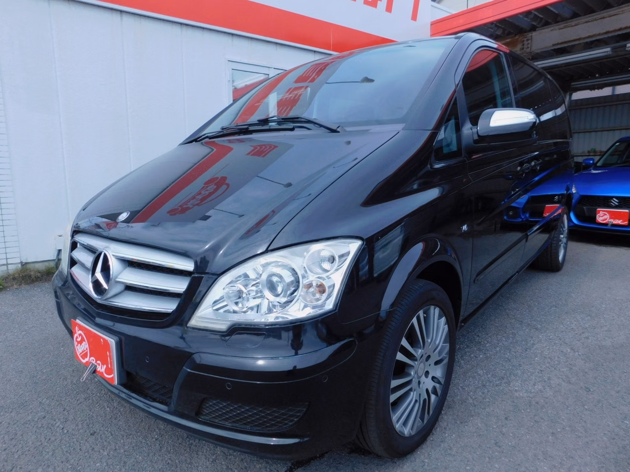 MERCEDES-BENZ V-CLASS