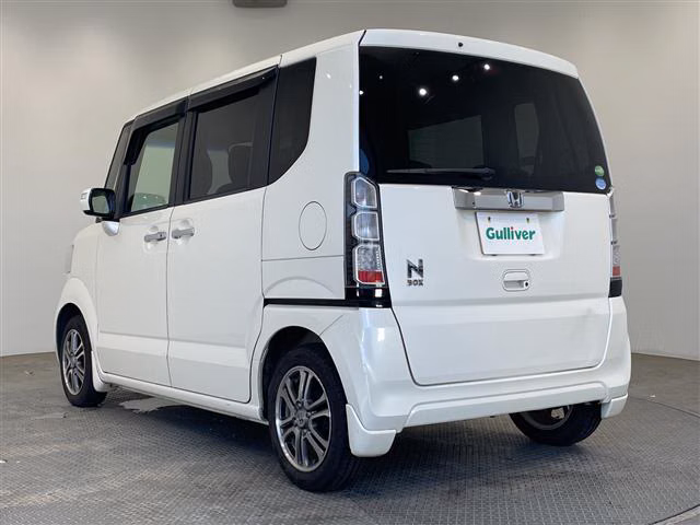 HONDA N-BOX