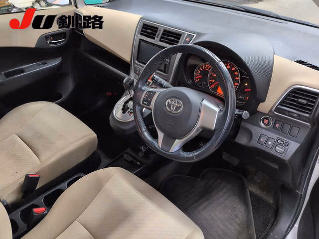 TOYOTA RACTIS