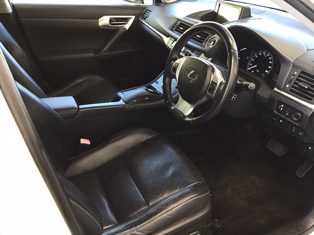 LEXUS CT200H
