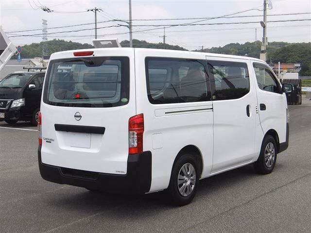 NISSAN NV350 CARAVAN