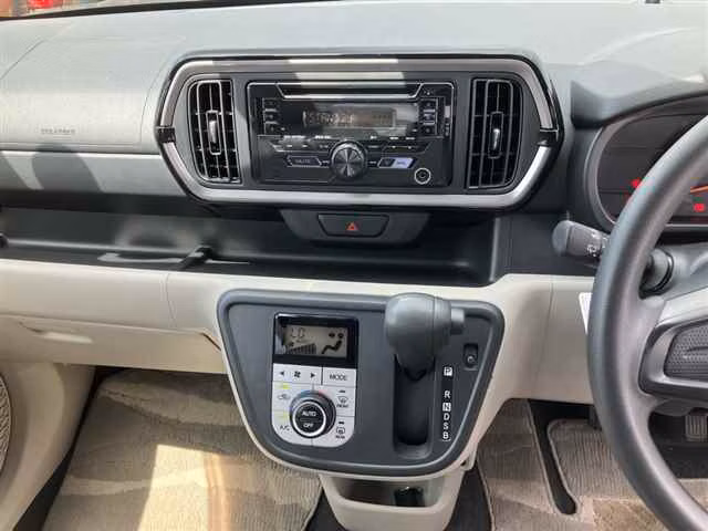 DAIHATSU BOON
