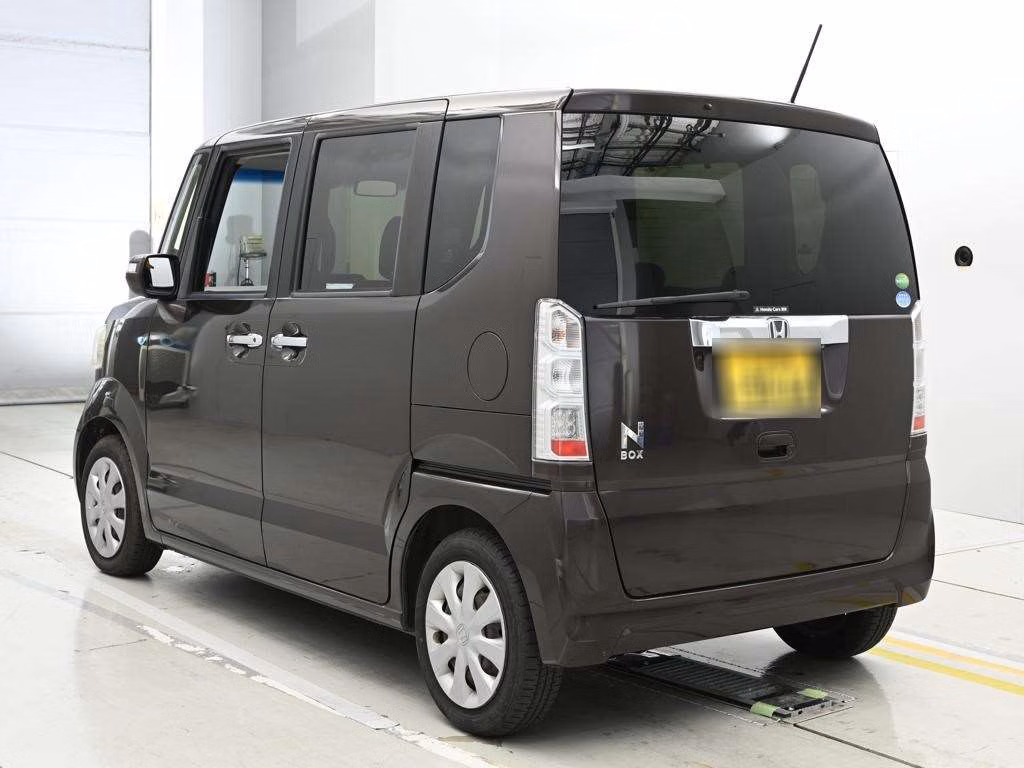 HONDA N-BOX