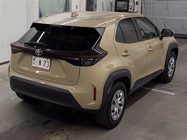 TOYOTA YARIS CROSS