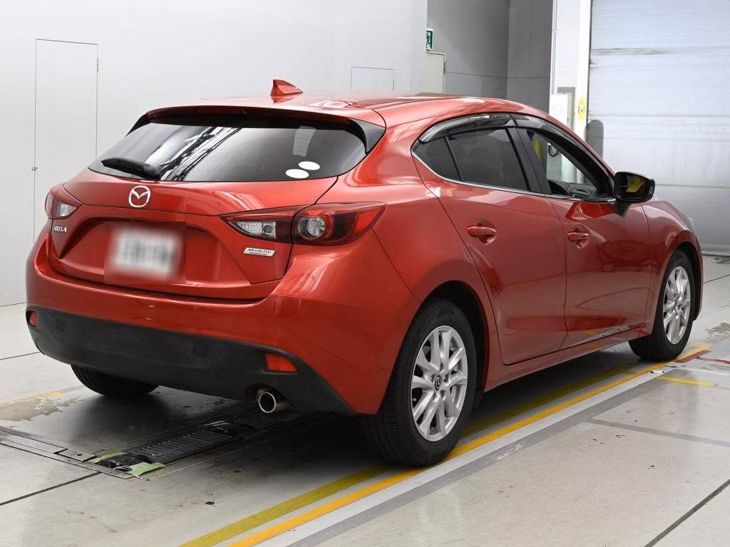MAZDA AXELA