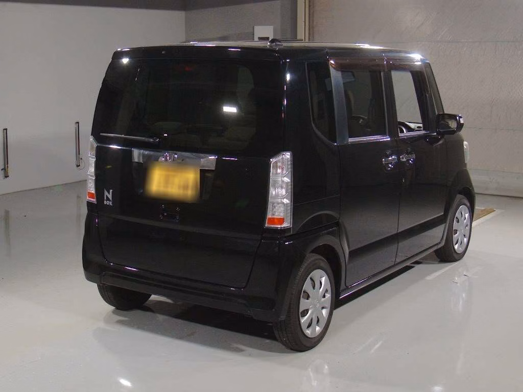 HONDA N-BOX