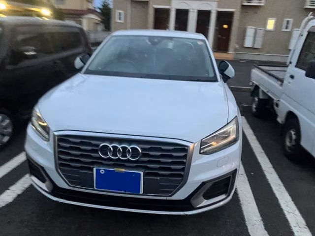 AUDI Q2