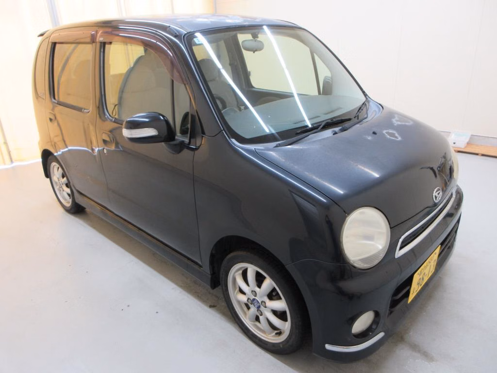 DAIHATSU MOVE LATTE