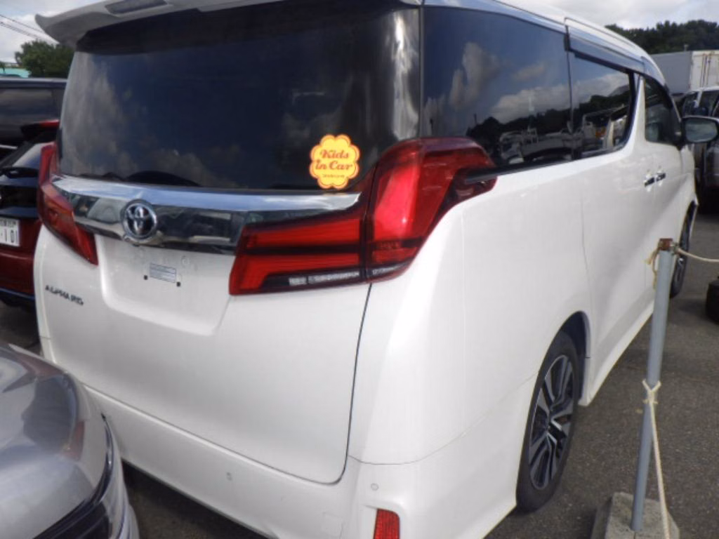 TOYOTA ALPHARD