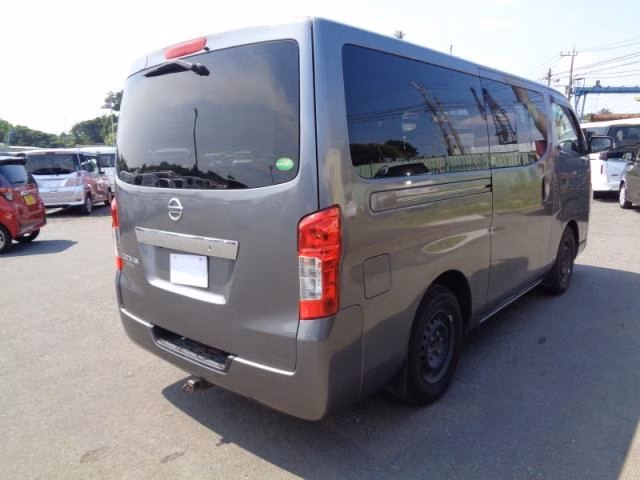NISSAN NV350 CARAVAN