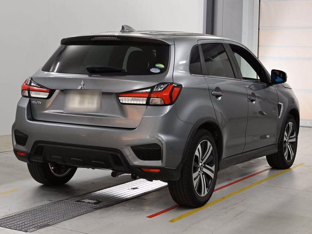 MITSUBISHI RVR