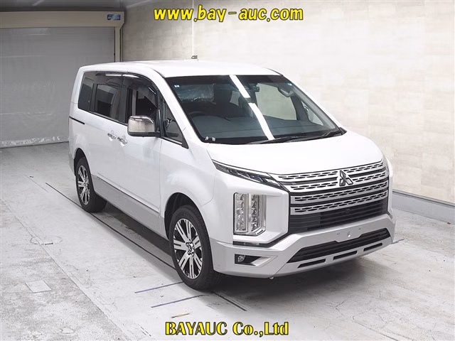 MITSUBISHI DELICA D:5