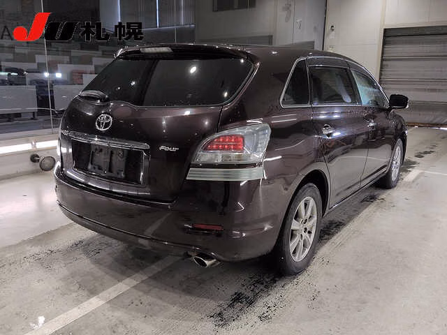 TOYOTA MARK X ZIO