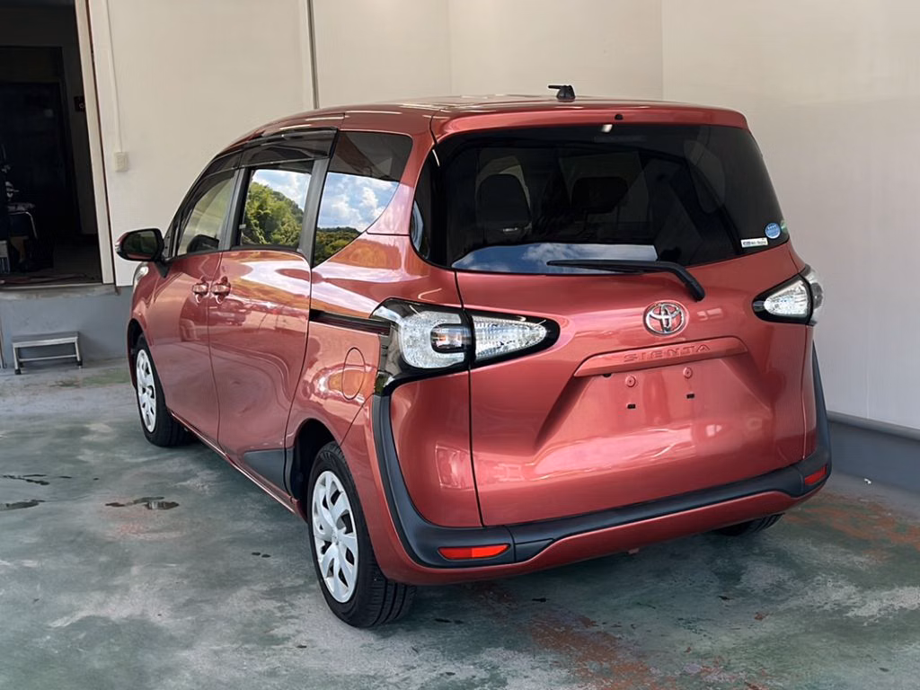 TOYOTA SIENTA