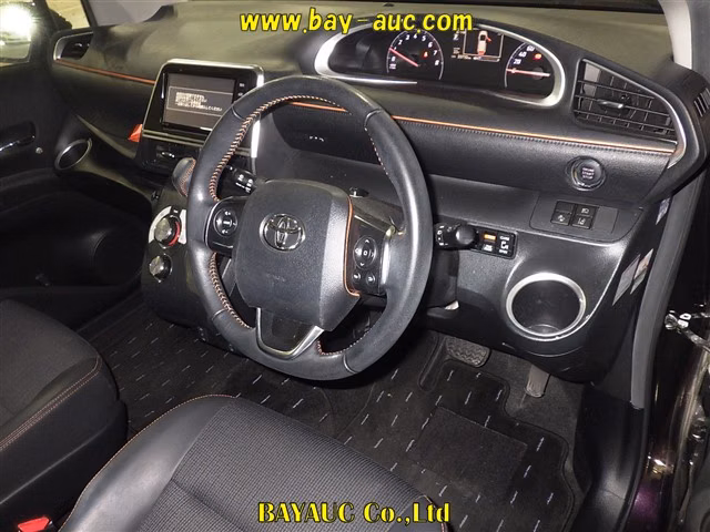 TOYOTA SIENTA