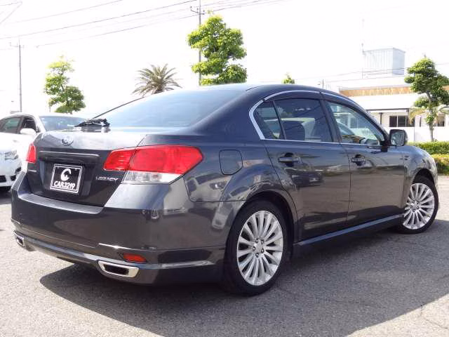 SUBARU LEGACY B4