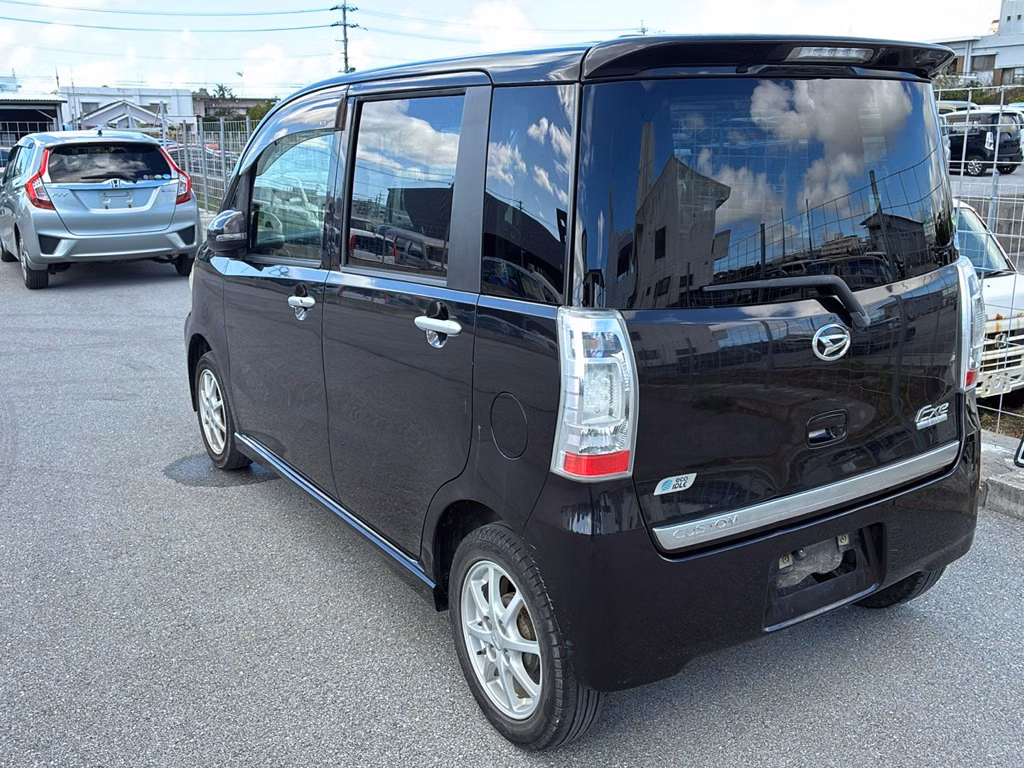 DAIHATSU TANTO EXE