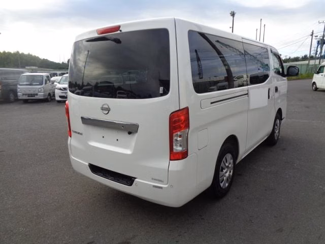 NISSAN CARAVAN