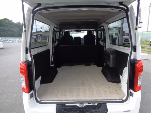 NISSAN CARAVAN