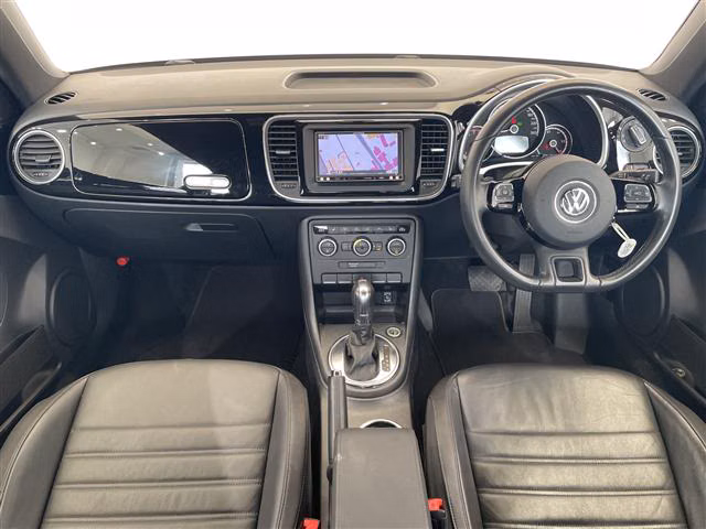 VOLKSWAGEN BEETLE