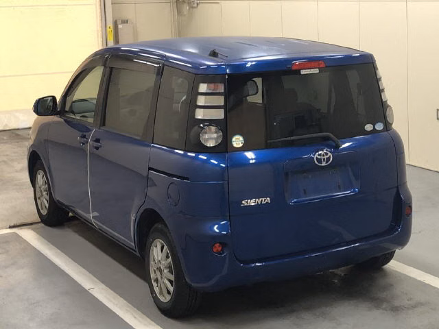 TOYOTA SIENTA
