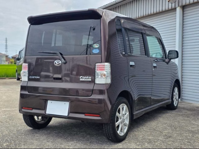 DAIHATSU MOVE CONTE