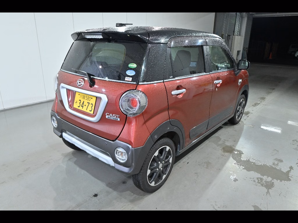 DAIHATSU CAST