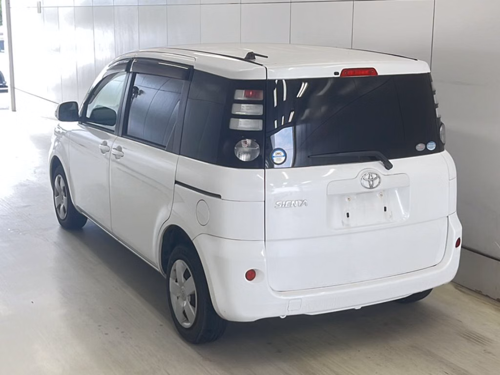 TOYOTA SIENTA
