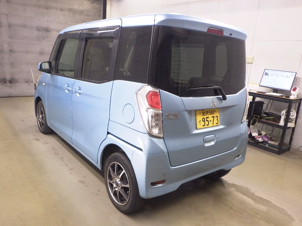 MITSUBISHI EK SPACE