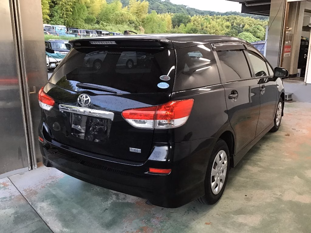 TOYOTA WISH