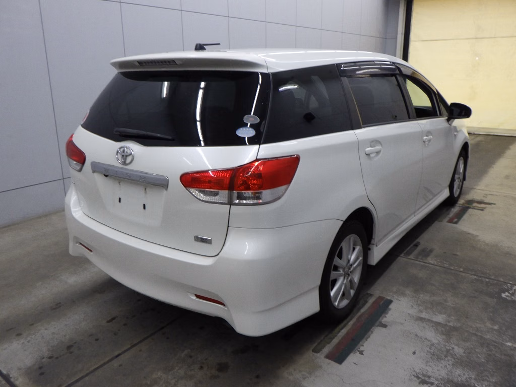 TOYOTA WISH