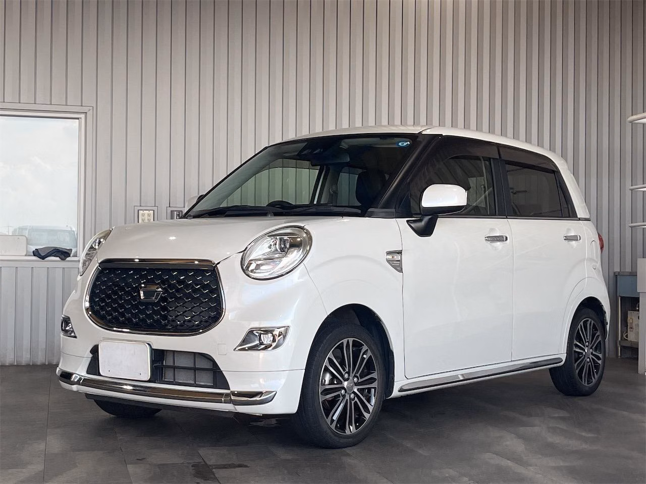 DAIHATSU CAST
