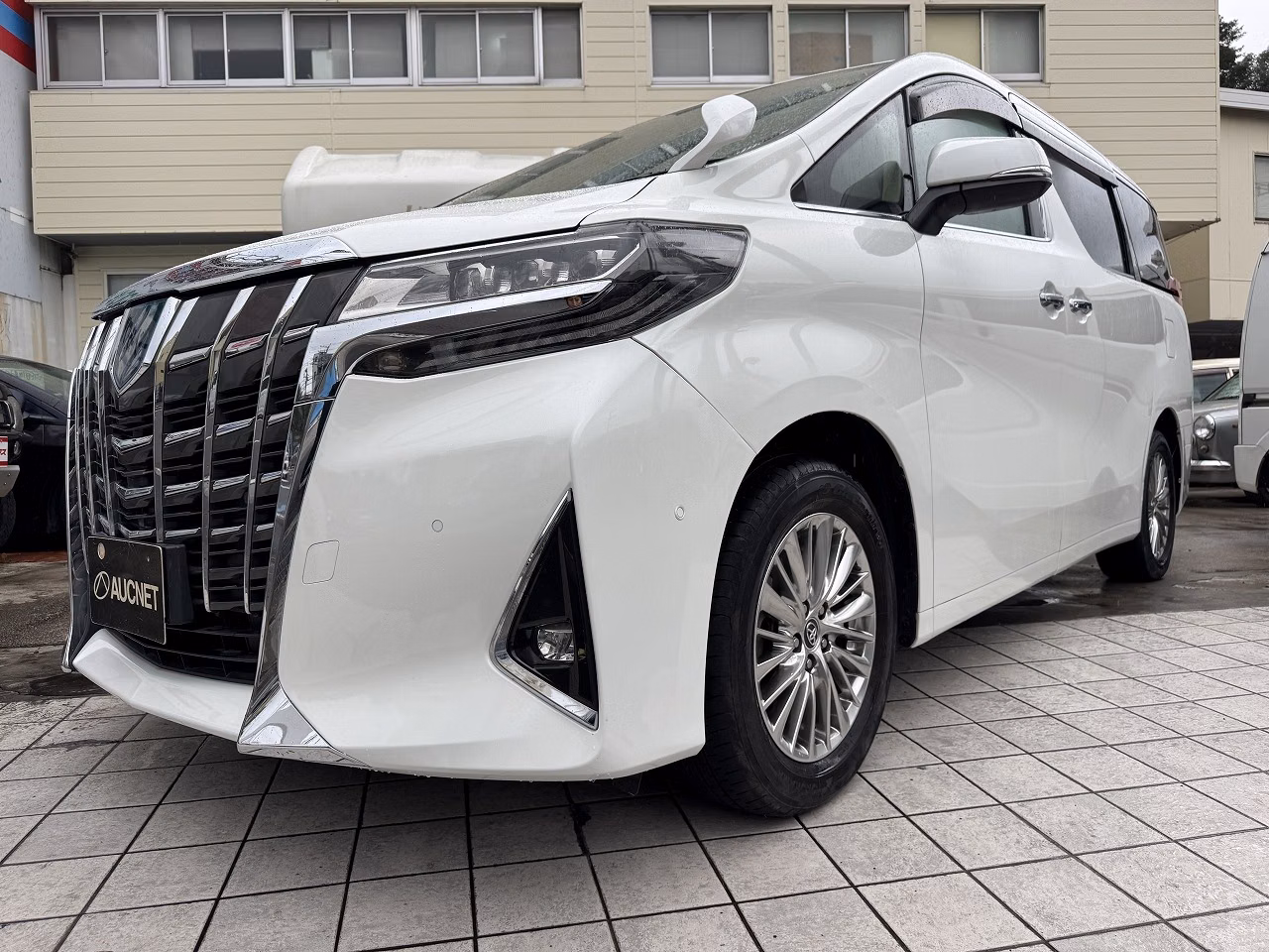TOYOTA ALPHARD