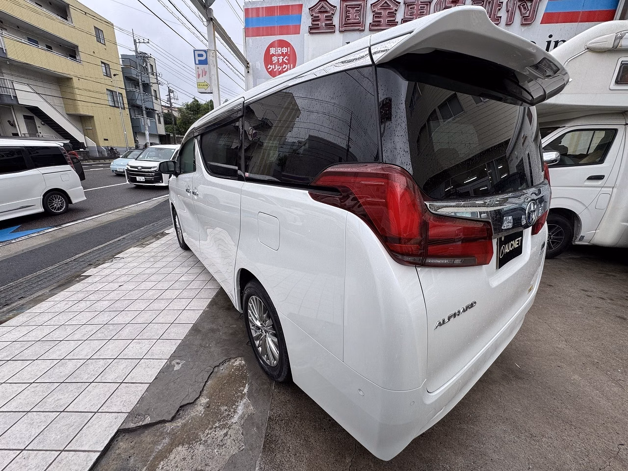 TOYOTA ALPHARD