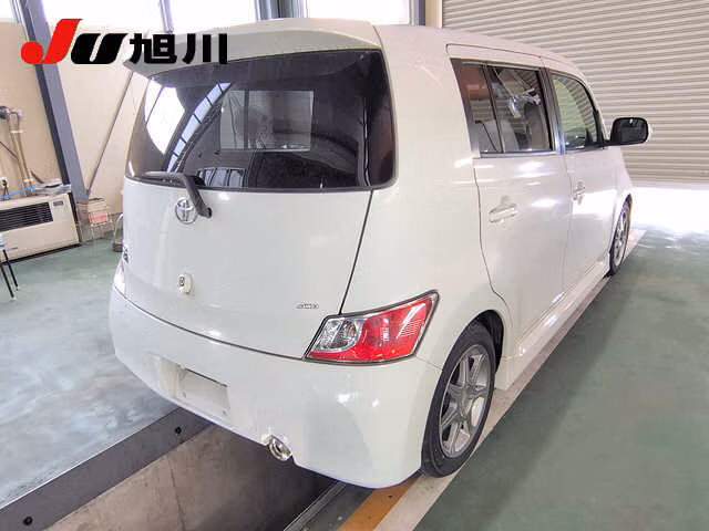 TOYOTA BB
